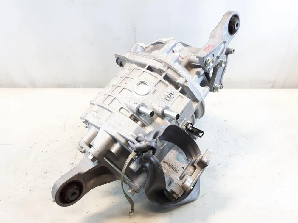 Getriebe und Differential gebraucht MITSUBISHI Eclipse Cross Baujahr 2024 Aktuell