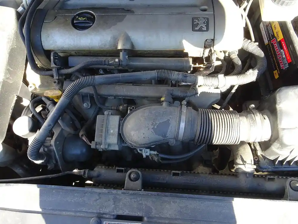 Motor gebraucht PEUGEOT 307 CC (AB 06/2003-) Baujahr 2003 Schnäppchen