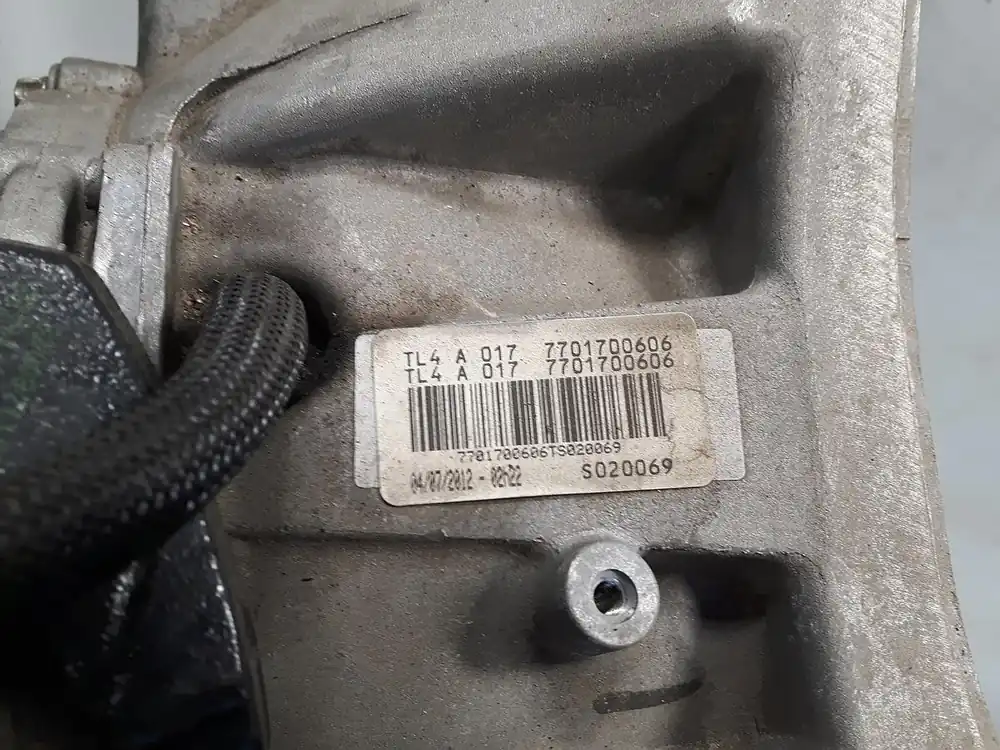 Ausverkauf Getriebe und Differential gebraucht RENAULT LAGUNA III Baujahr 2012