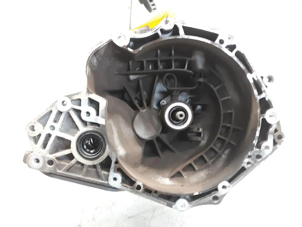 Neue Ware Getriebe und Differential gebraucht OPEL CORSA C (AB 00) Baujahr 2002