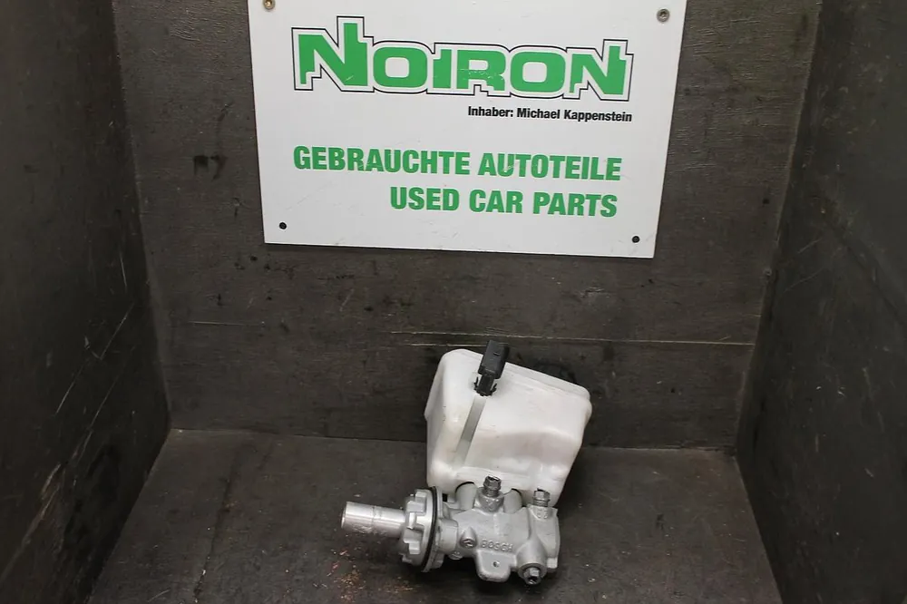 Begrenztes Angebot Hauptbremszylinder, Bremskraftverstärker gebraucht VW VW UP (AA/121) Baujahr 2014