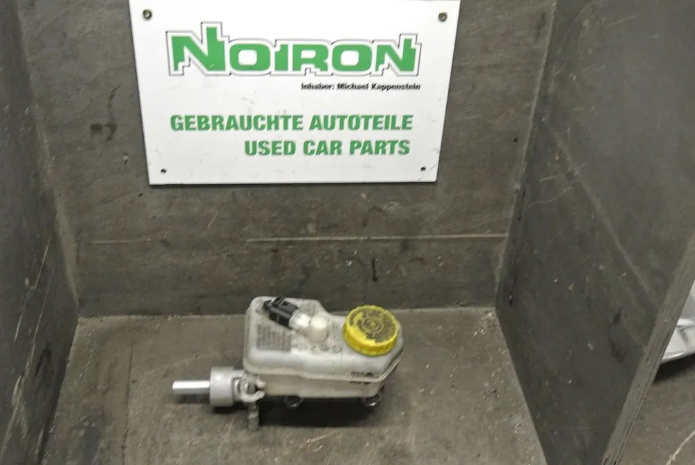 Hauptbremszylinder, Bremskraftverstärker gebraucht VW FOX (5Z, 04/05-) Baujahr 1900 Knallerangebot