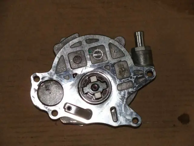 Begrenztes Angebot Hilfsmotoren,-Pumpen gebraucht AUDI A4 LIM/AVANT (8K) Baujahr 2010
