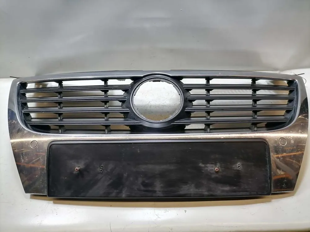 Jetzt Kaufen Grill, Emblem, Schriftzüge gebraucht VW PASSAT (3C, 05/07-) Baujahr 2009