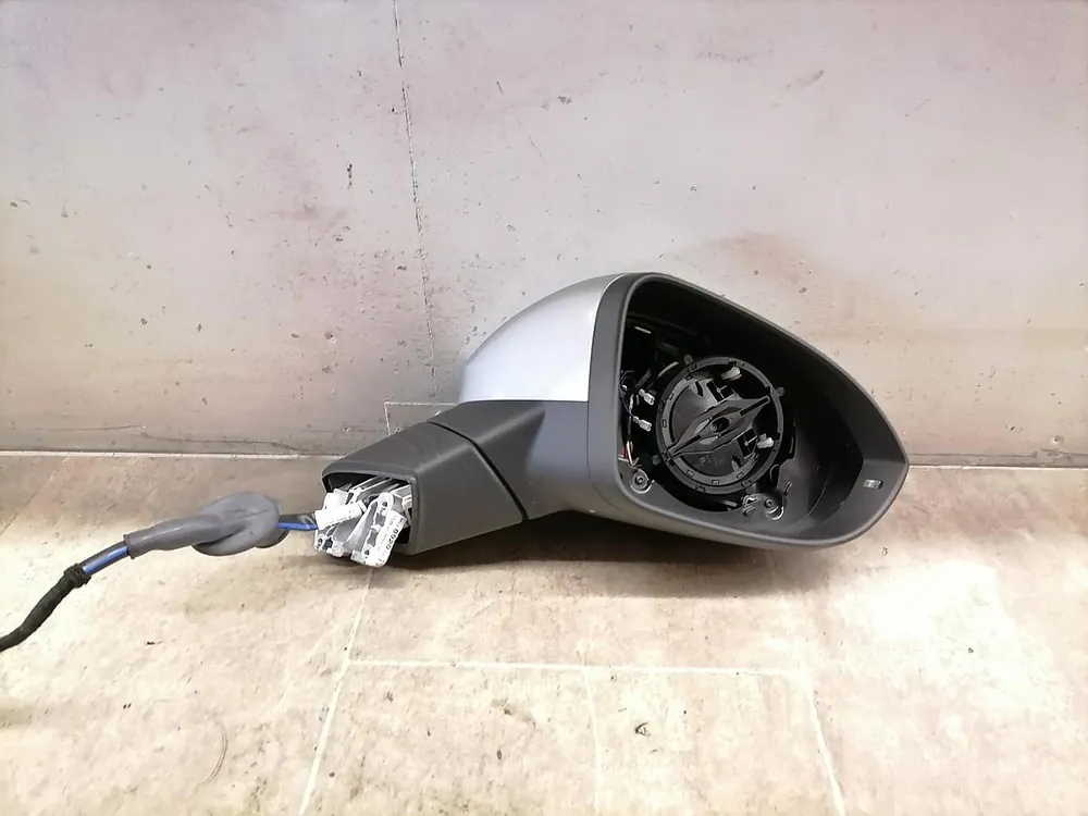 Spiegel gebraucht VW ID.3 Type 1 Baujahr 2020 Neue Ware
