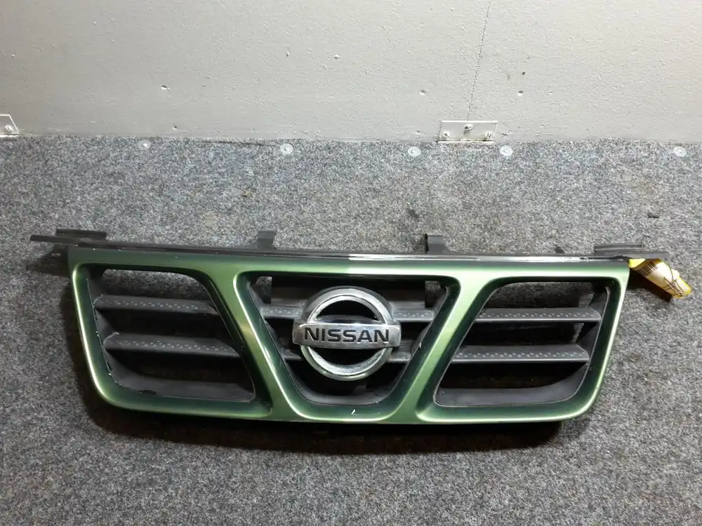 Markenprodukt Grill, Emblem, Schriftzüge gebraucht NISSAN X-TRAIL (T30,06/01-) Baujahr 2001